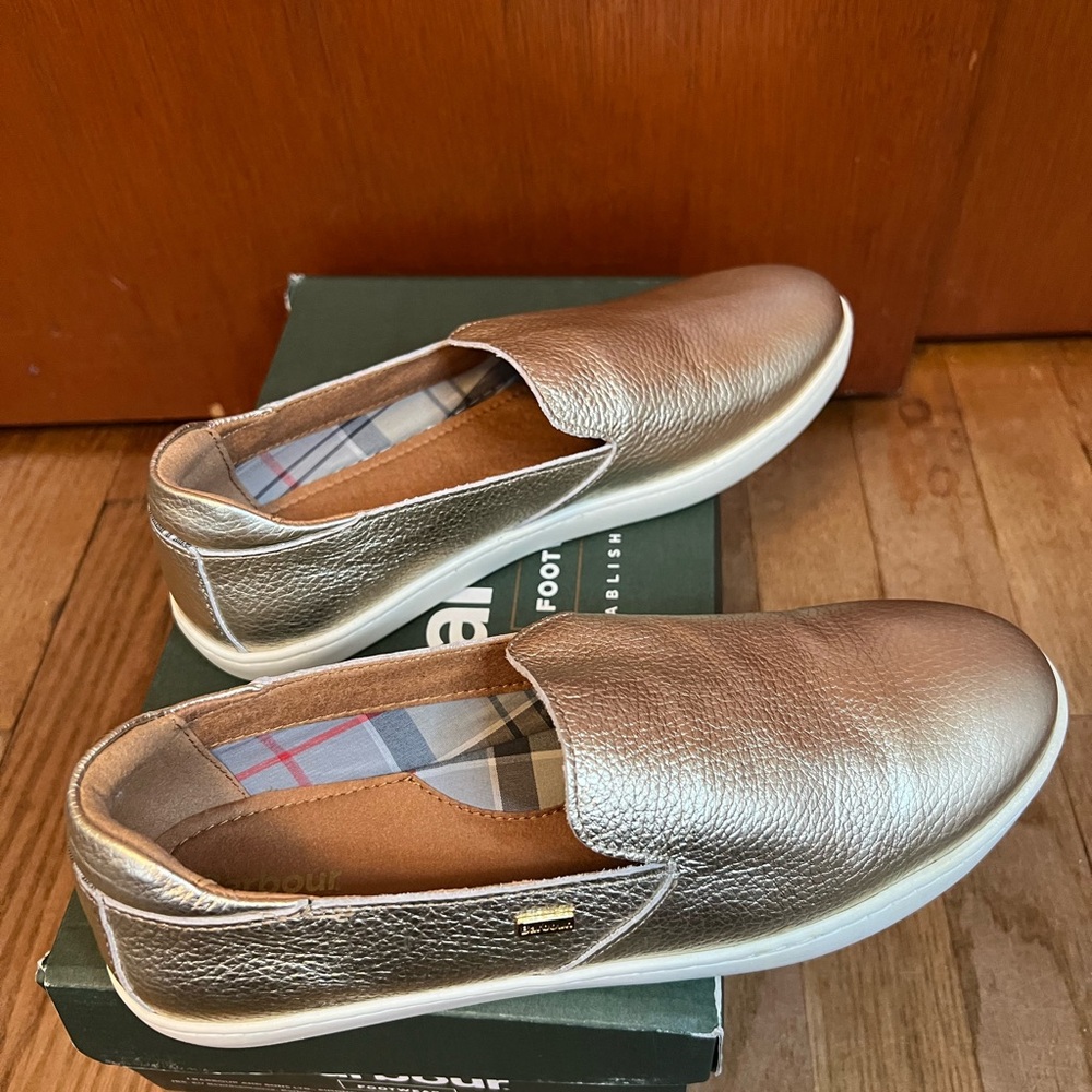 Barbour Sydney Slip on Gold NIB 8